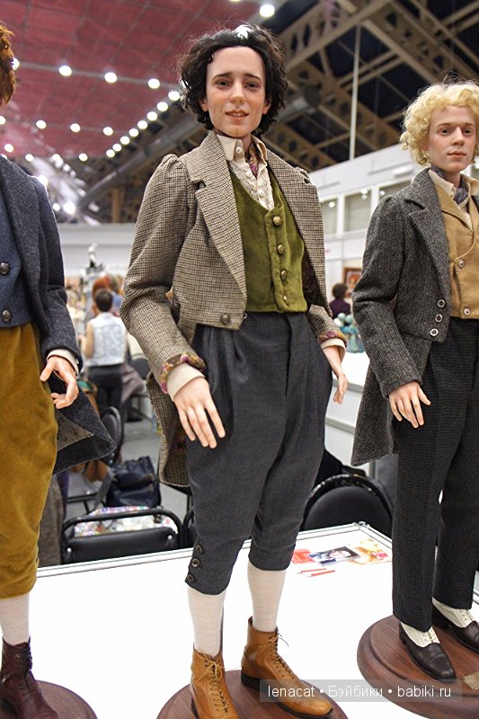 Выставка на Тишинке 5 марта 2016 года.