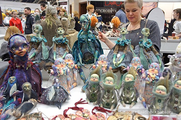 Выставка на Тишинке 5 марта 2016 года.