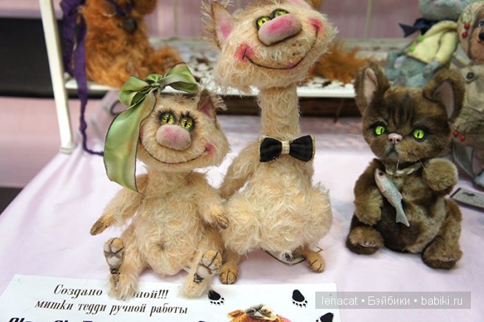 Выставка на Тишинке 5 марта 2016 года.