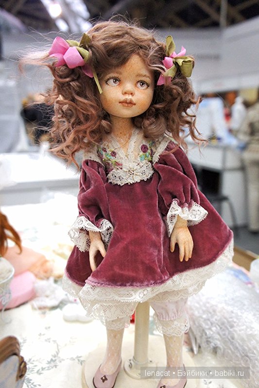 Выставка на Тишинке 5 марта 2016 года.