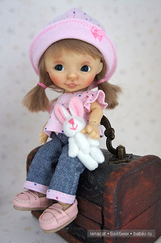 Olivia от Nikki Britt