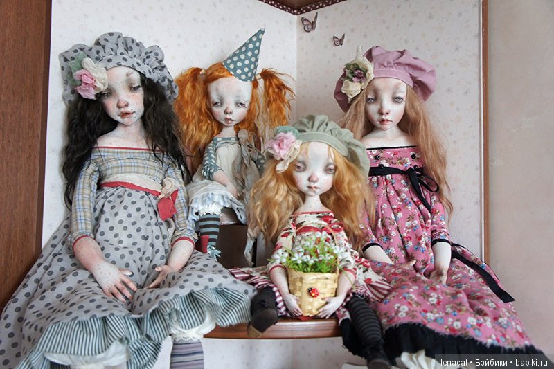 Как живут мои куклы. Репортаж с полок (фото 8)