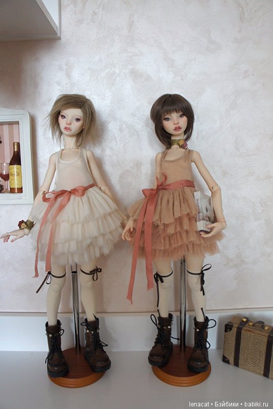 Как живут мои куклы. Репортаж с полок (фото 6)