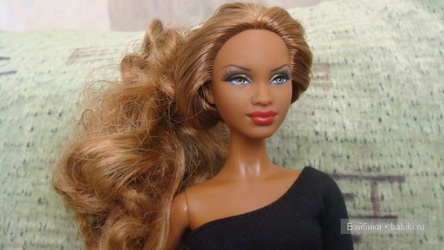 Mbili от Mattel — Куклы Barbie (Барби): Looks (фото 3)