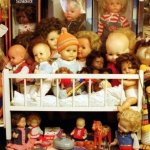 Куклы в доме или дом для кукол?