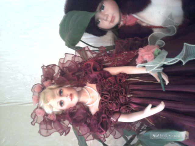 Очень похожа,поэтому и купили