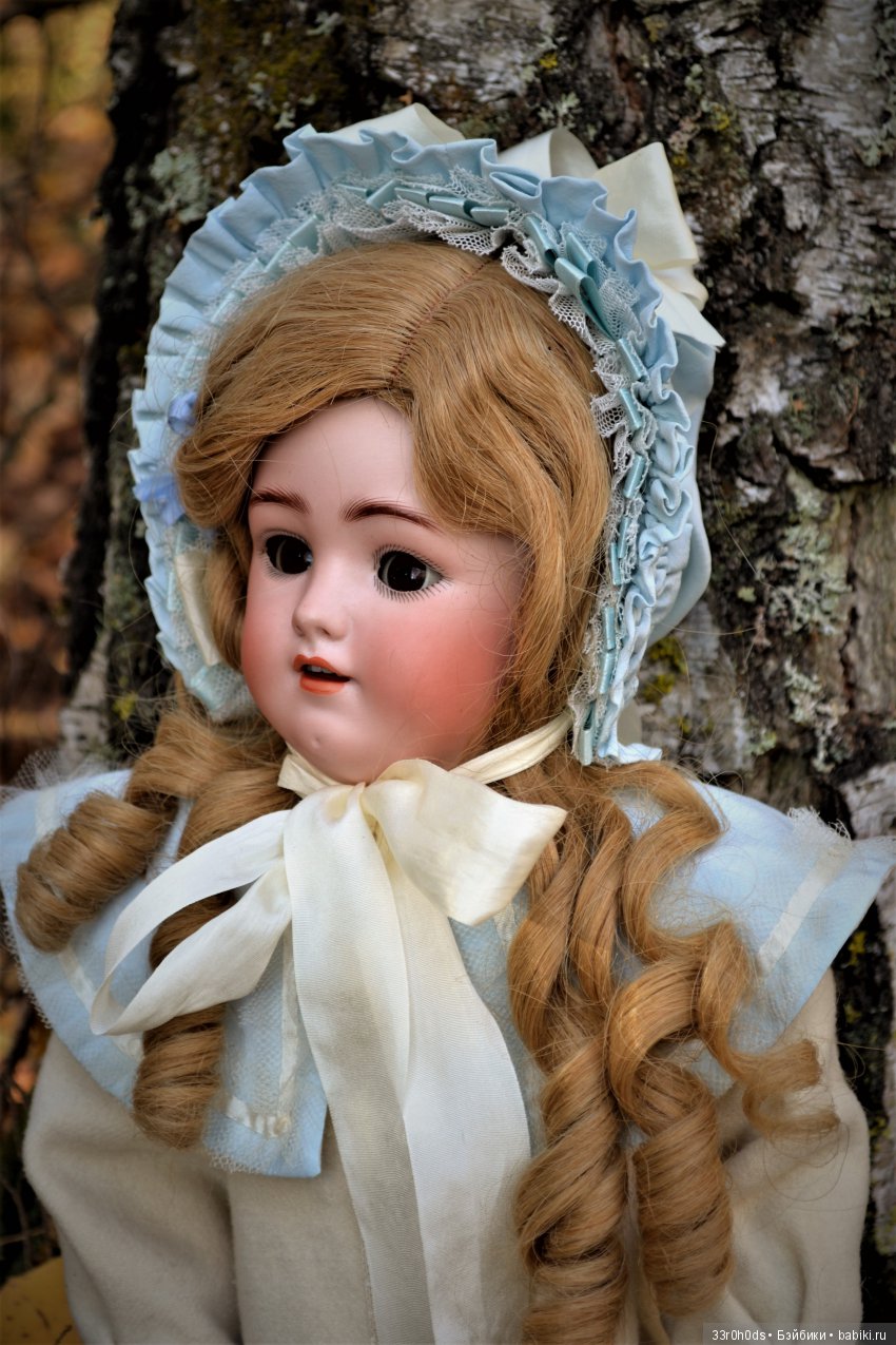 Октябрь уж наступил. Как Алина гуляла по осеннему лесу