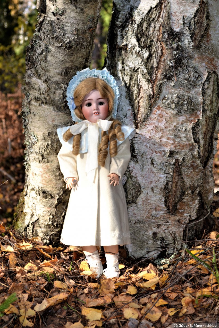 Октябрь уж наступил. Как Алина гуляла по осеннему лесу