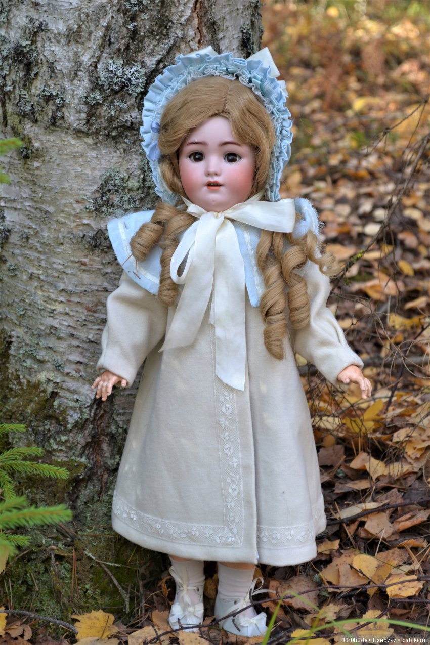 Октябрь уж наступил. Как Алина гуляла по осеннему лесу