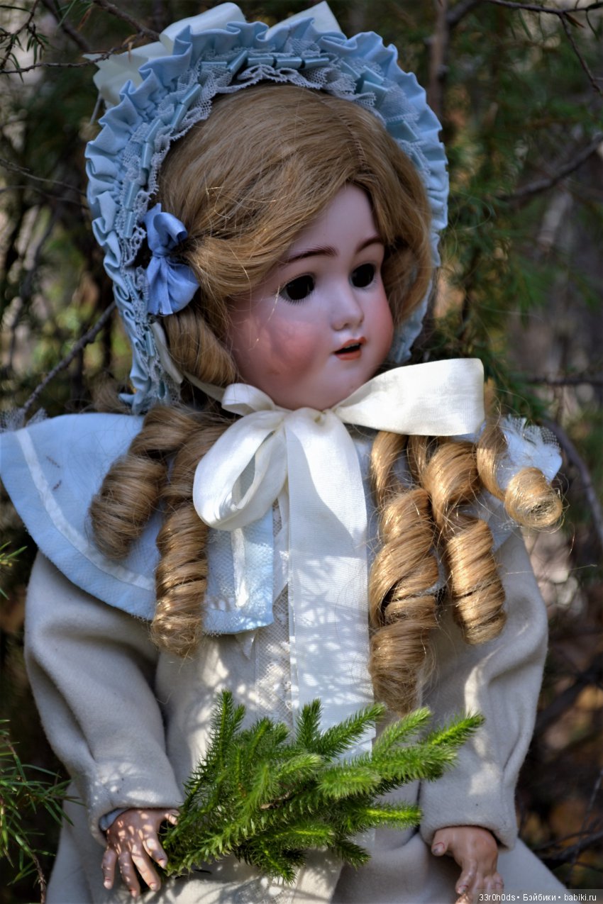 Октябрь уж наступил. Как Алина гуляла по осеннему лесу