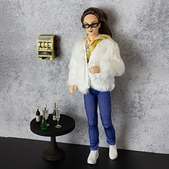 Гламурный тусич. Кому идёт полушубок?