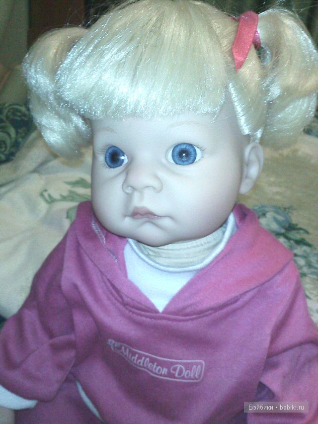 Анечка дома