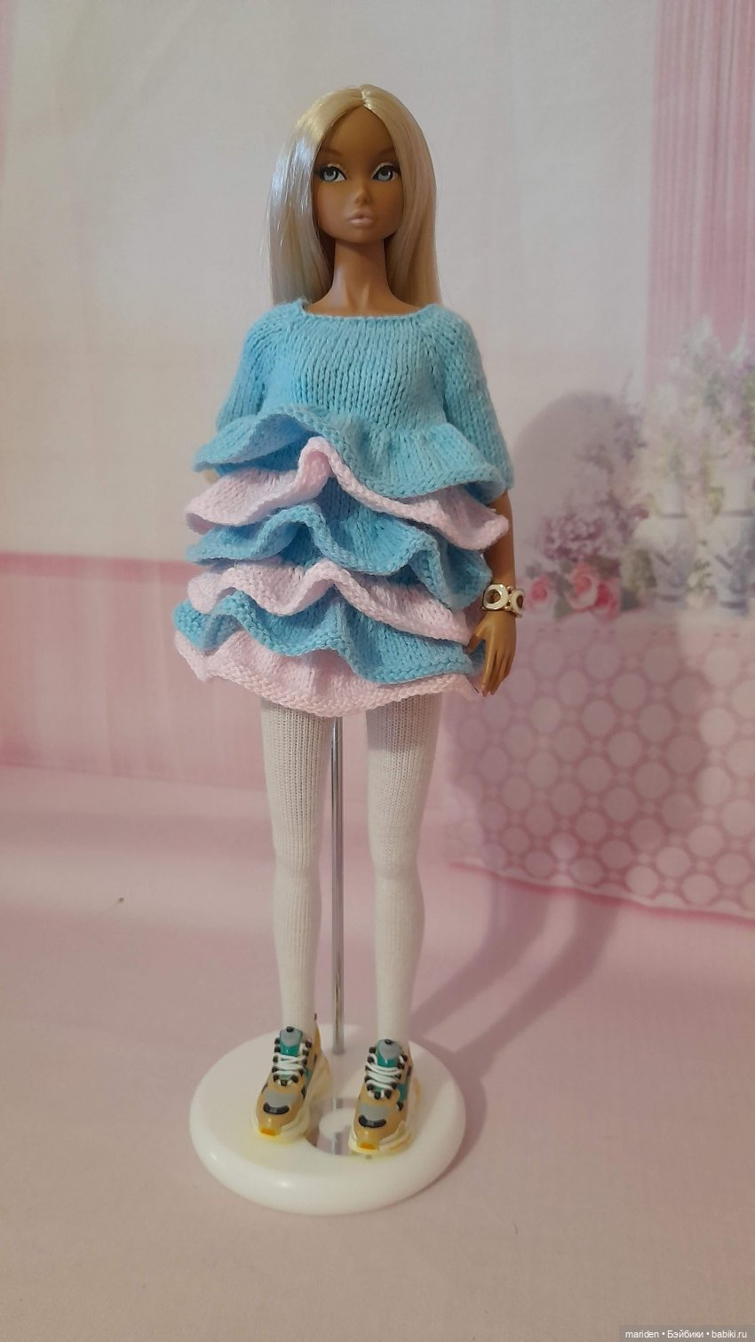 Новая кукложительница — Одежда и обувь для кукол своими руками: фото