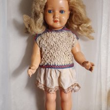 Помогите ,пожалуйста, опознать куколку!