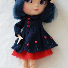 Синяя шапочка и черная шапочка