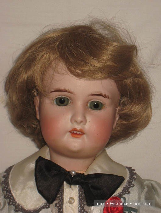 Прекрасный  мальчик  антик.