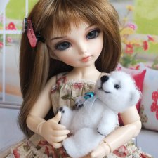 А какие игрушки у ваших кукол