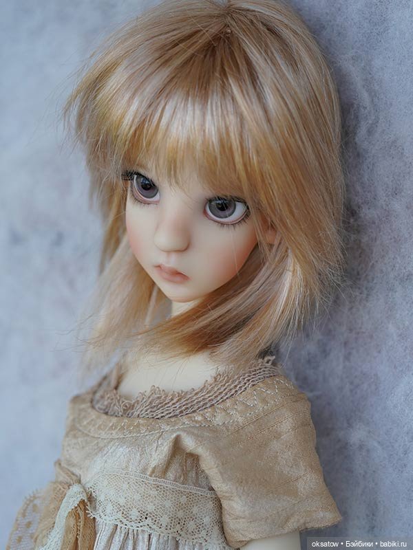 Преордер на Thistle fair human от Kaye Wiggs