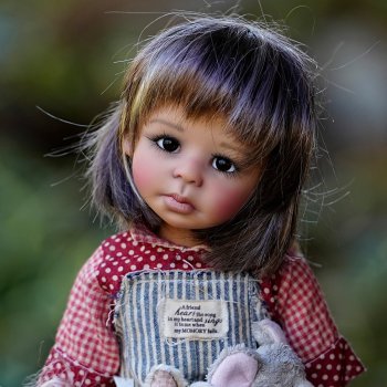 Преордер на Charlotte tan от Kaye Wiggs