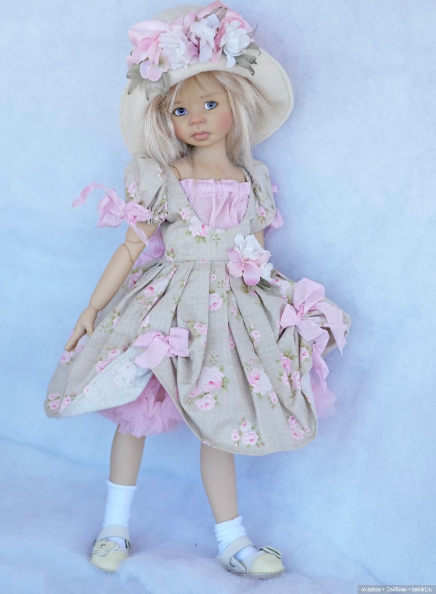 Преордер на Charlotte sunkissed от Kaye Wiggs