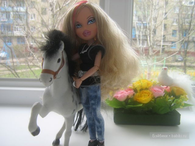 Небольшая фотосессия — Куклы Bratz (Братц) и Moxie Girlz: MGA