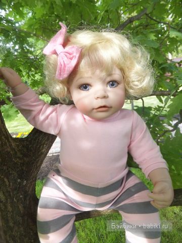 Саша на дереве