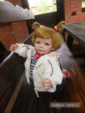 Рита в беседке 2