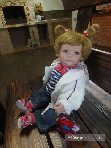 Рита в беседке 1