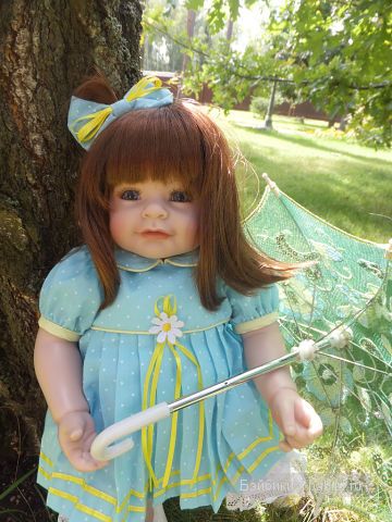 Адорка с зонтиком