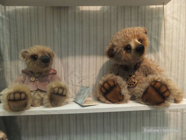 Два пушистика-мишутки