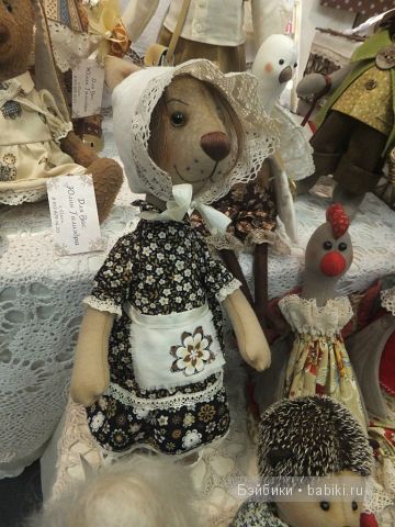 текстиль, мишка в чепчике