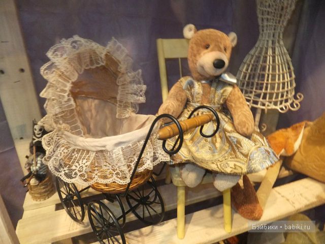 Мишка с коляской