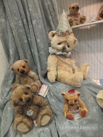 Группа мишек