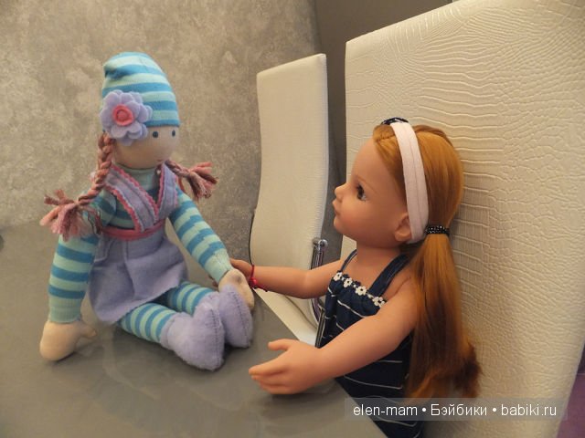 Кукла, у тебя есть сестричка?