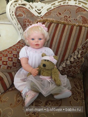 C Новым Годом! Кукольная семья разрослась