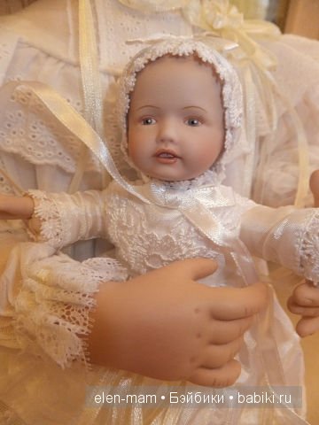 Куколка и ручки Сюзи вблизи 2