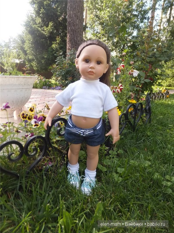 переоделась