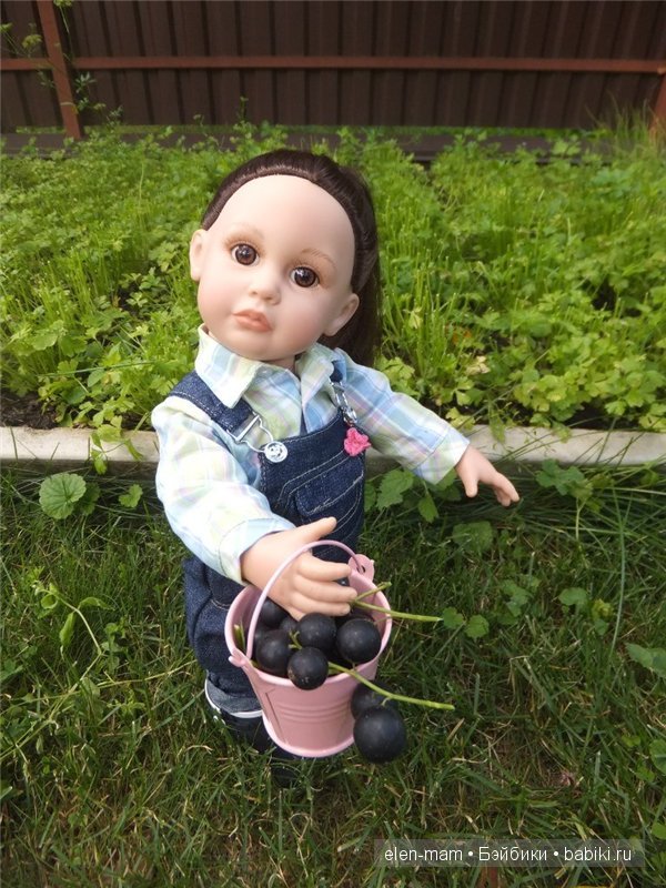 полно смородины