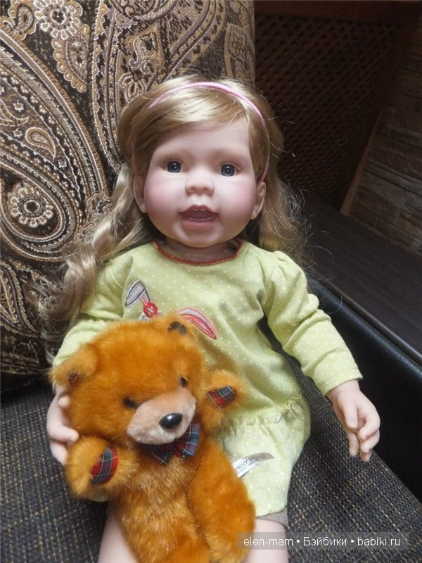 зелёное платье, мишка