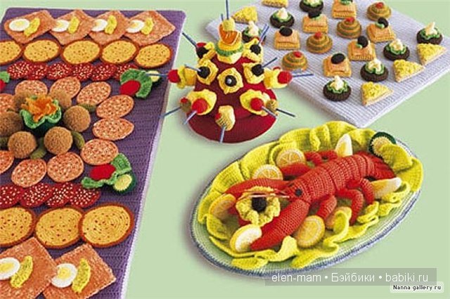 стол накроют