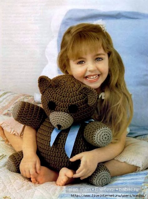 девочка с мишкой