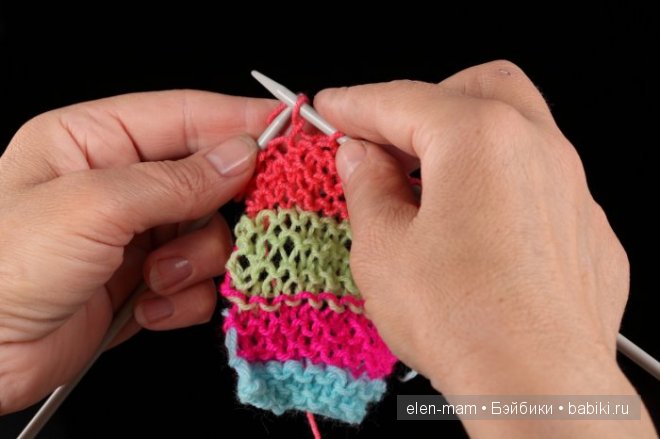 руки со спицами