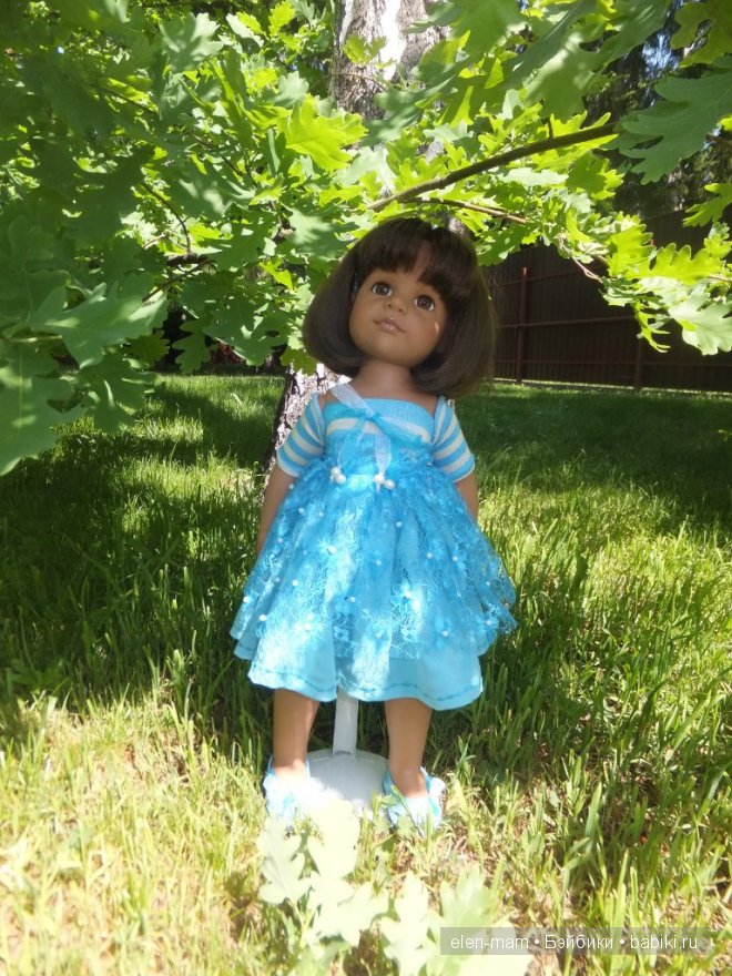 солнечно, под дубом