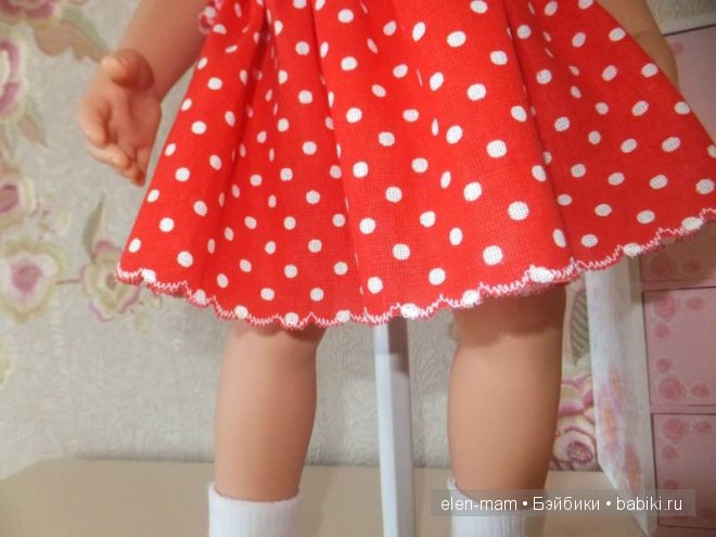 красная юбочка