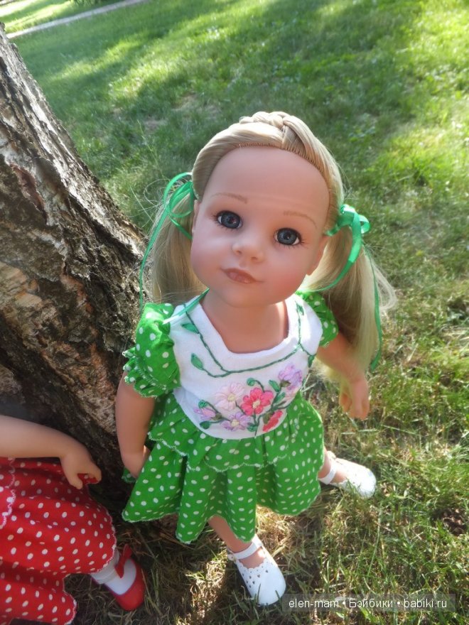 шалят и балуются) Лада крупно