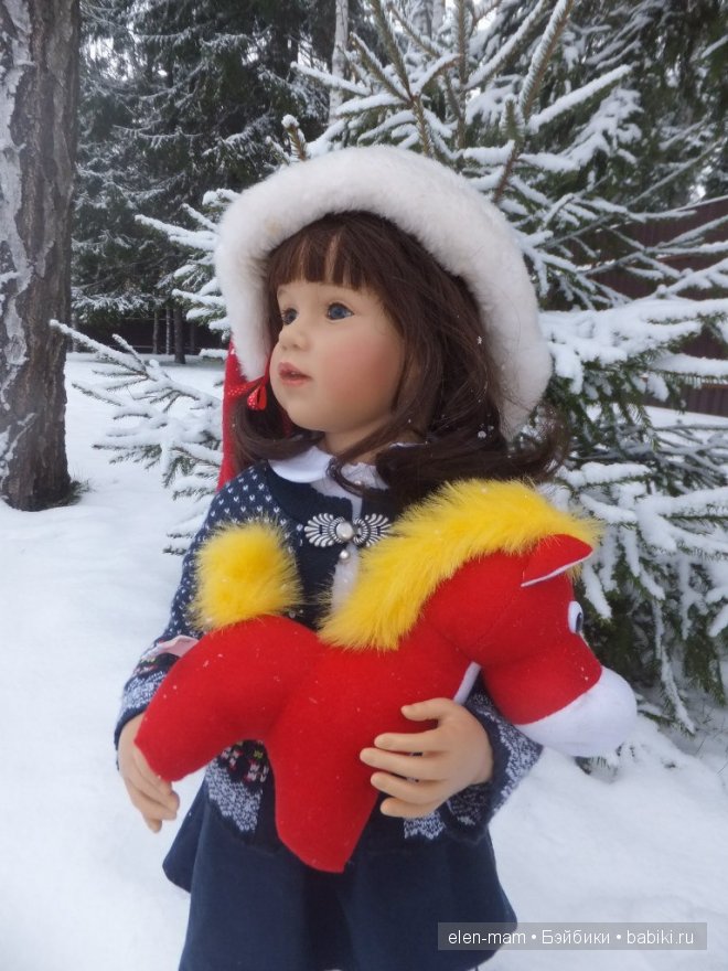 Тонечка с лошадкой