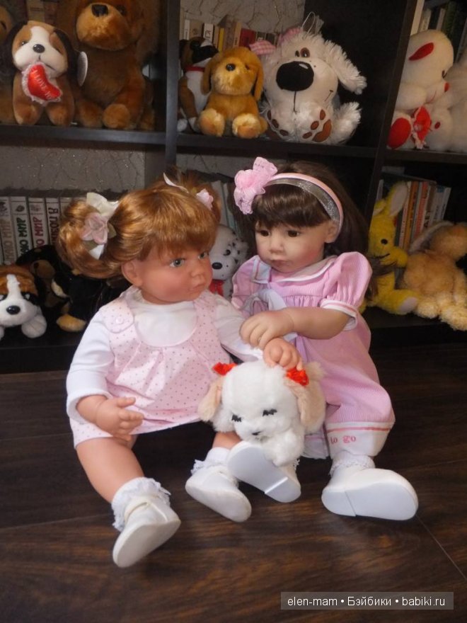 Ларочка и Чудо с хвостиками играют)