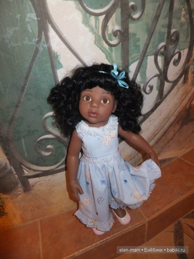 Алиша, голубое платье (Парад)