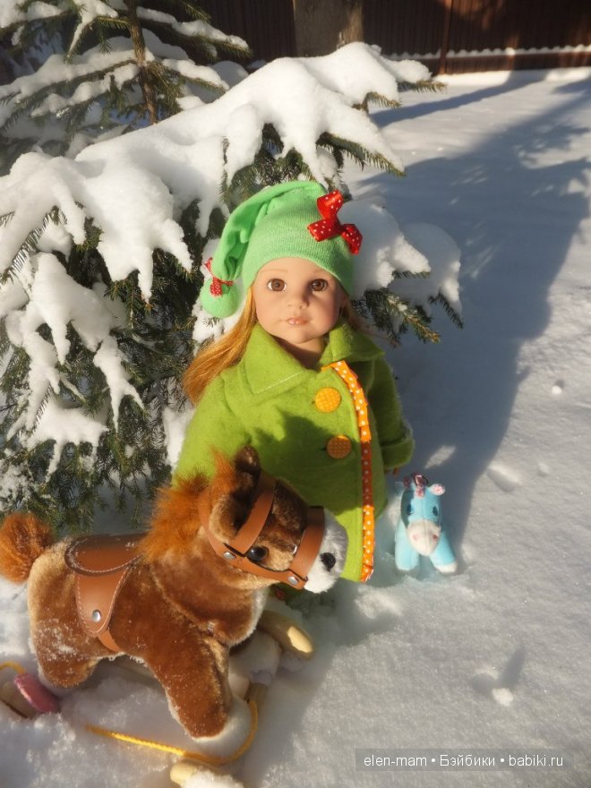 Зима, улица, новогодний костюм