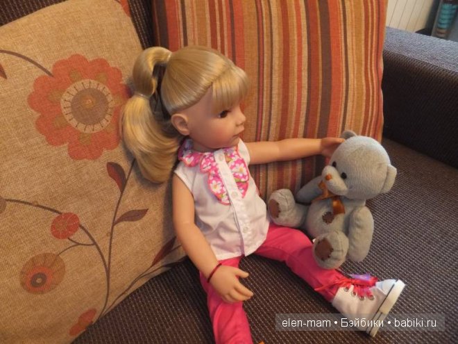 Марика с медвежонком